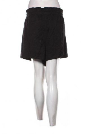 Дамски къс панталон Reitmans, Размер 3XL, Цвят Черен, Цена 9,71 €