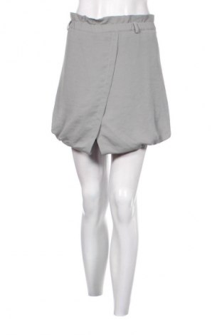 Дамски къс панталон Unbranded, Размер XL, Цвят Сив, Цена 3,06 €
