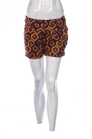 Дамски къс панталон Unbranded, Размер L, Цвят Многоцветен, Цена 2,04 €
