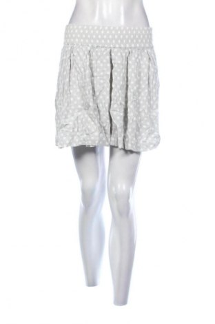 Γυναικείο κοντό παντελόνι Zara, Μέγεθος M, Χρώμα Πολύχρωμο, Τιμή 1,99 €