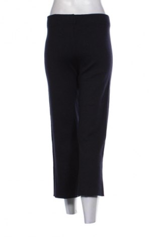 Dámské kalhoty  Pull&Bear, Velikost M, Barva Modrá, Cena  339,00 Kč