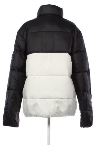 Дамско яке Calvin Klein Jeans, Размер XL, Цвят Многоцветен, Цена 70,55 €