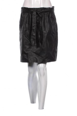 Кожена пола ONLY, Размер M, Цвят Черен, Цена 15,59 €