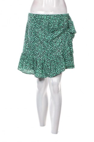 Пола - панталон Paprika, Размер M, Цвят Многоцветен, Цена 2,04 €