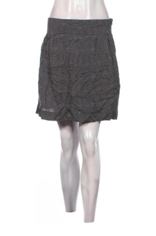 Пола Ahlens, Размер M, Цвят Многоцветен, Цена 2,04 €