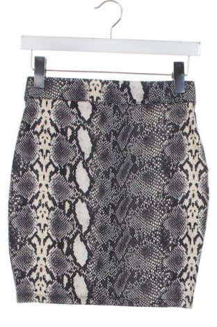 Пола Amisu, Размер XS, Цвят Многоцветен, Цена 2,55 €