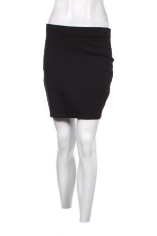 Пола Amisu, Размер M, Цвят Черен, Цена 7,49 €