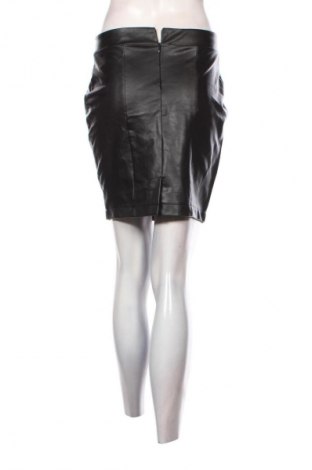 Пола Amisu, Размер S, Цвят Черен, Цена 2,04 €