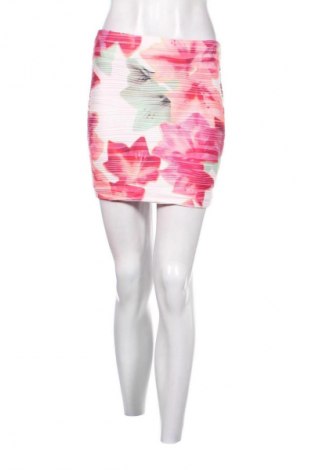 Пола Amisu, Размер S, Цвят Многоцветен, Цена 10,00 €