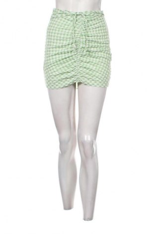 Пола Bershka, Размер S, Цвят Многоцветен, Цена 2,55 €