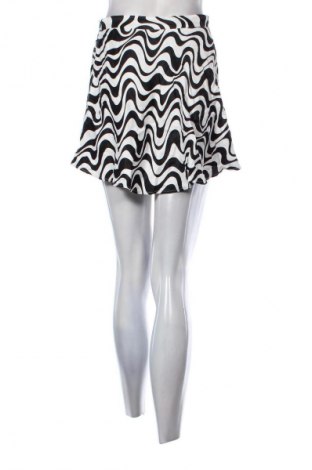 Пола Bershka, Размер S, Цвят Многоцветен, Цена 2,04 €