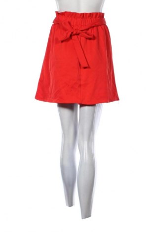 Пола Colloseum, Размер S, Цвят Червен, Цена 2,04 €