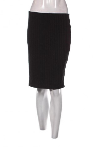 Пола Cubus, Размер M, Цвят Черен, Цена 2,04 €