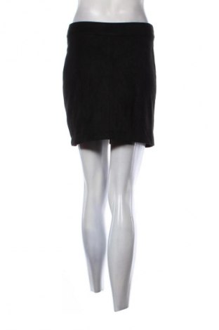 Пола Esmara, Размер S, Цвят Черен, Цена 2,04 €