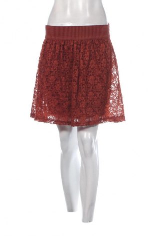 Пола Gina Tricot, Размер S, Цвят Кафяв, Цена 2,04 €