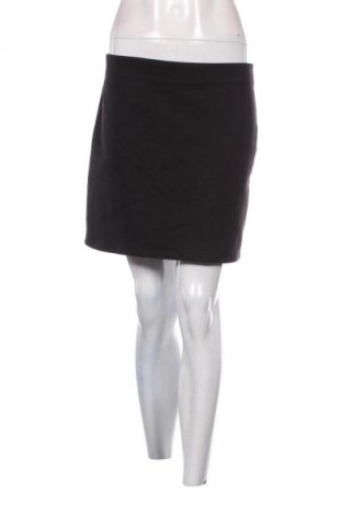 Sukně H&M, Velikost M, Barva Černá, Cena  49,00 Kč