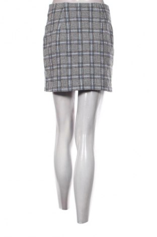 Пола H&M Divided, Размер S, Цвят Многоцветен, Цена 2,55 €