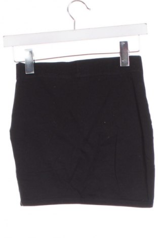 Пола H&M Divided, Размер XS, Цвят Черен, Цена 2,04 €