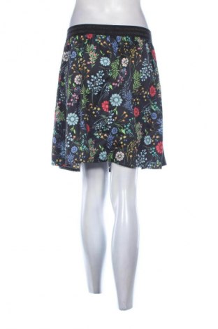 Пола Hema, Размер M, Цвят Многоцветен, Цена 2,55 €