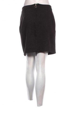 Пола Janina, Размер XL, Цвят Черен, Цена 2,04 €