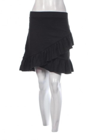 Пола Nly Trend, Размер M, Цвят Черен, Цена 2,04 €