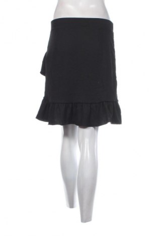 Пола Nly Trend, Размер M, Цвят Черен, Цена 2,04 €