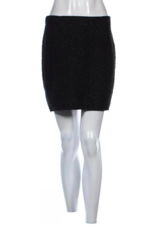 Пола Opus, Размер M, Цвят Черен, Цена 3,57 €