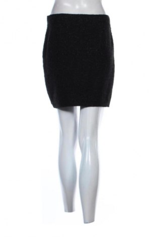 Пола Opus, Размер M, Цвят Черен, Цена 3,57 €