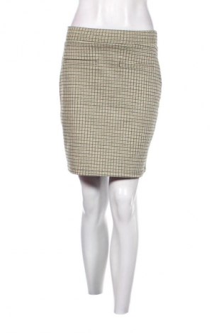 Пола Pieces, Размер M, Цвят Многоцветен, Цена 2,04 €