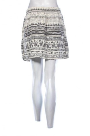 Пола Pull&Bear, Размер L, Цвят Многоцветен, Цена 2,04 €