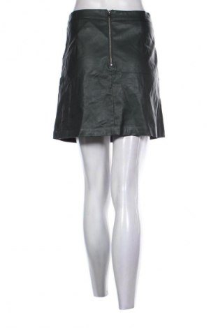 Пола Reserved, Размер S, Цвят Зелен, Цена 7,90 €