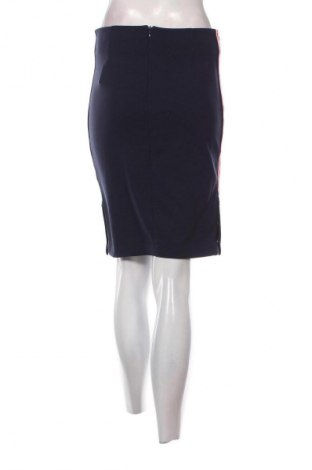 Пола Reserved, Размер S, Цвят Син, Цена 2,04 €