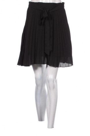 Пола SHEIN, Размер M, Цвят Черен, Цена 10,00 €