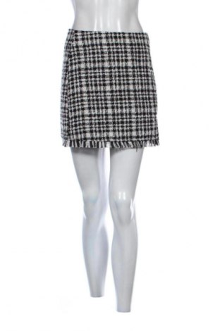 Пола Stradivarius, Размер M, Цвят Многоцветен, Цена 2,55 €