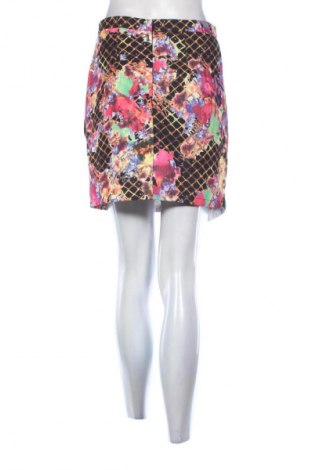 Пола Temt, Размер M, Цвят Многоцветен, Цена 2,04 €