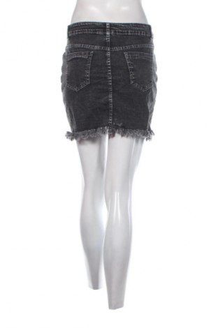 Пола Unbranded, Размер S, Цвят Черен, Цена 2,04 €