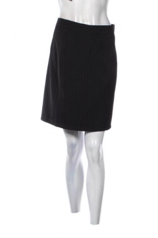 Пола Unbranded, Размер M, Цвят Черен, Цена 2,04 €