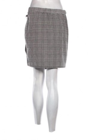 Пола Unbranded, Размер M, Цвят Многоцветен, Цена 2,04 €