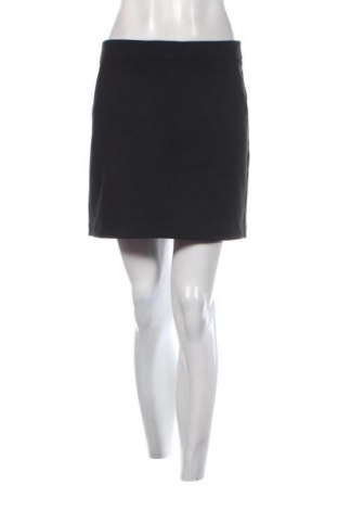 Пола Vero Moda, Размер M, Цвят Черен, Цена 8,18 €