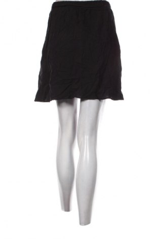 Пола Vero Moda, Размер S, Цвят Черен, Цена 2,55 €