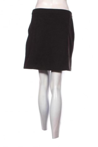 Пола Vero Moda, Размер M, Цвят Черен, Цена 2,04 €