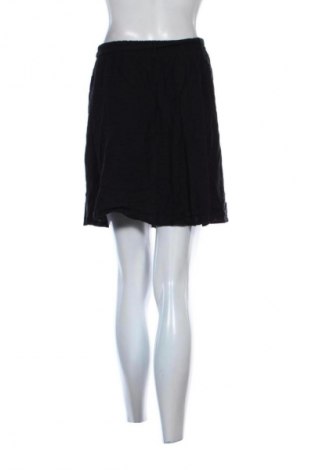 Пола Vero Moda, Размер M, Цвят Черен, Цена 2,55 €