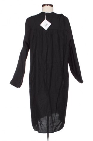 Kleid Aada Studios, Größe M, Farbe Schwarz, Preis € 22,99