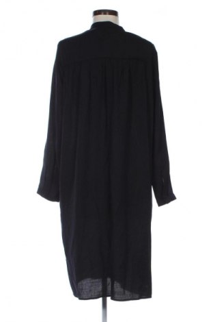 Kleid Aada Studios, Größe M, Farbe Schwarz, Preis € 22,99