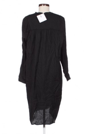 Kleid Aada Studios, Größe M, Farbe Schwarz, Preis € 22,99