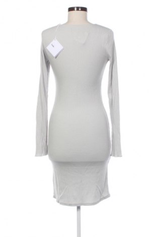 Kleid Aada Studios, Größe M, Farbe Grün, Preis € 22,99