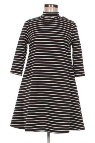 Kleid Atmosphere, Größe M, Farbe Mehrfarbig, Preis 3,99 €