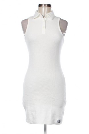 Kleid Calvin Klein Jeans, Größe M, Farbe Weiß, Preis 65,99 €, #132797204