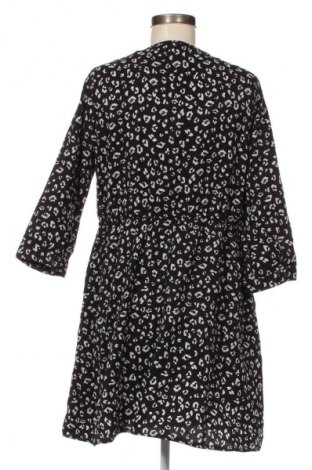 Šaty  Colloseum, Velikost M, Barva Vícebarevné, Cena  49,00 Kč