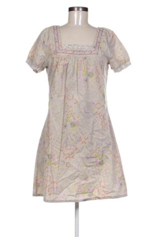 Ruha Container, Méret M, Szín Sokszínű, Ár 4 000 Ft